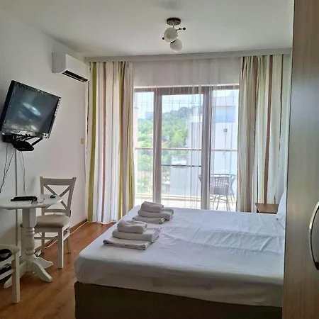 La'bella Cabacum Plaza فارنا